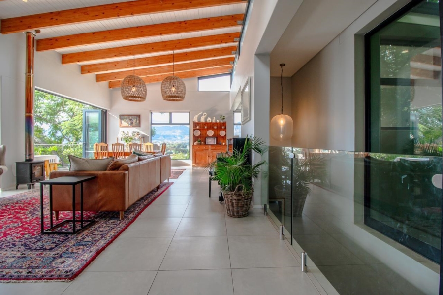 3 Bedroom Property for Sale in Hoog En Droog Western Cape